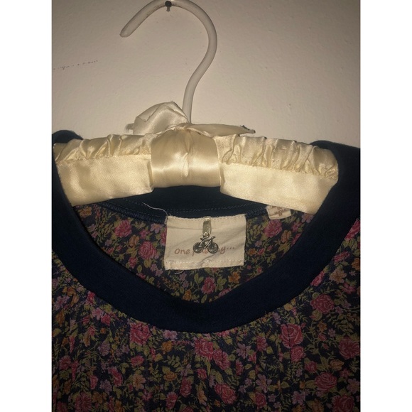 Anthropologie silk floral top - Picture 2 of 3